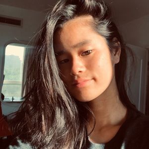 Meet your Posher, Liana